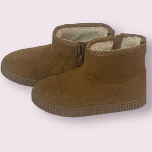 Cat & Jack Sherpa Lined Boots - Girls  Size 11